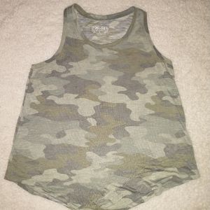 Mudd Camo weekend tank size small
